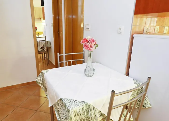 Rajna Appartamento Starigrad Paklenica