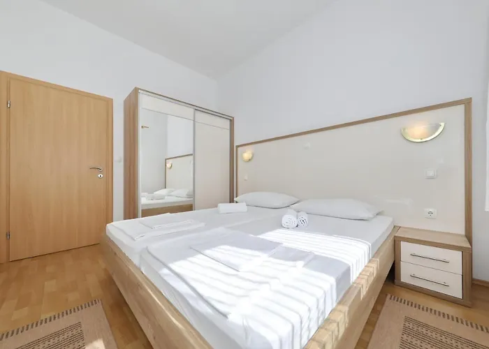 Apartman Rajna *