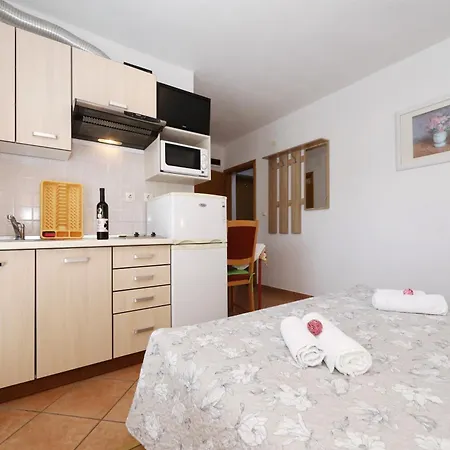 Rajna Apartment *