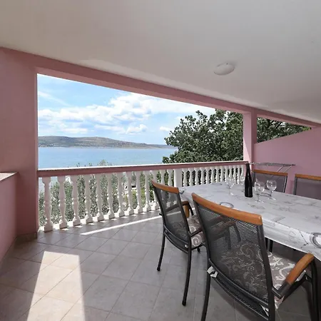 Rajna * Starigrad Paklenica