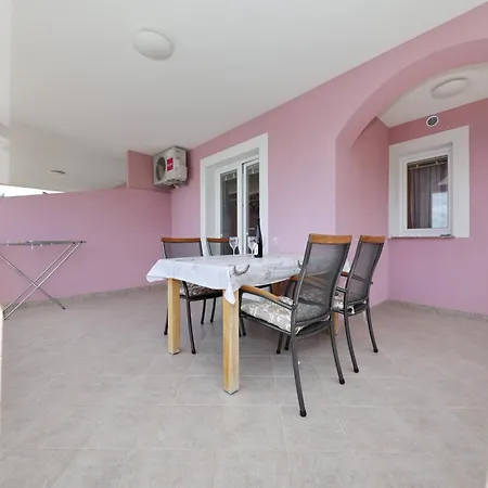 Apartment Rajna Starigrad Paklenica