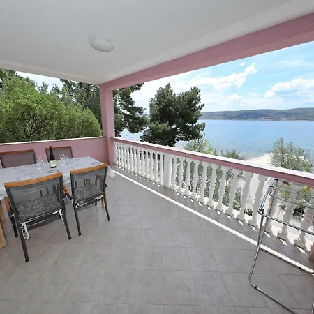 Rajna Apartment Starigrad Paklenica