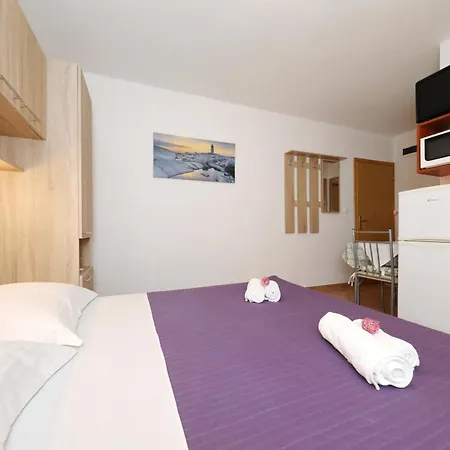 Apartment Rajna *