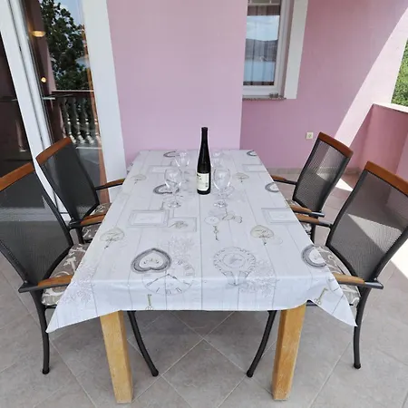 Apartment Rajna Starigrad Paklenica