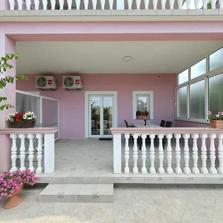 Rajna Apartment Starigrad Paklenica