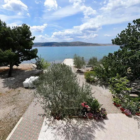 Apartment Rajna Starigrad Paklenica