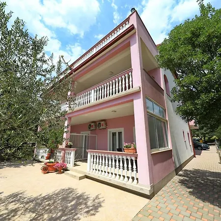 Rajna Apartment